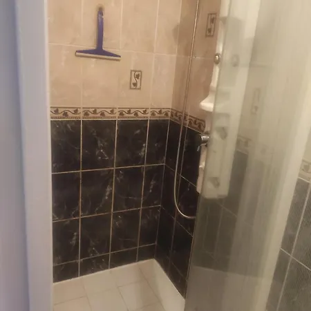 Nocleg ze śniadaniem Les 2 Chenes 3*